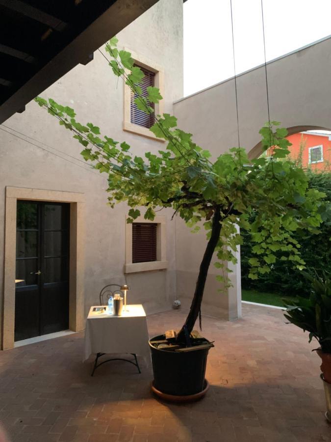 Ca'Bert Villa Dei Glicini Castelnuovo del Garda Exterior foto