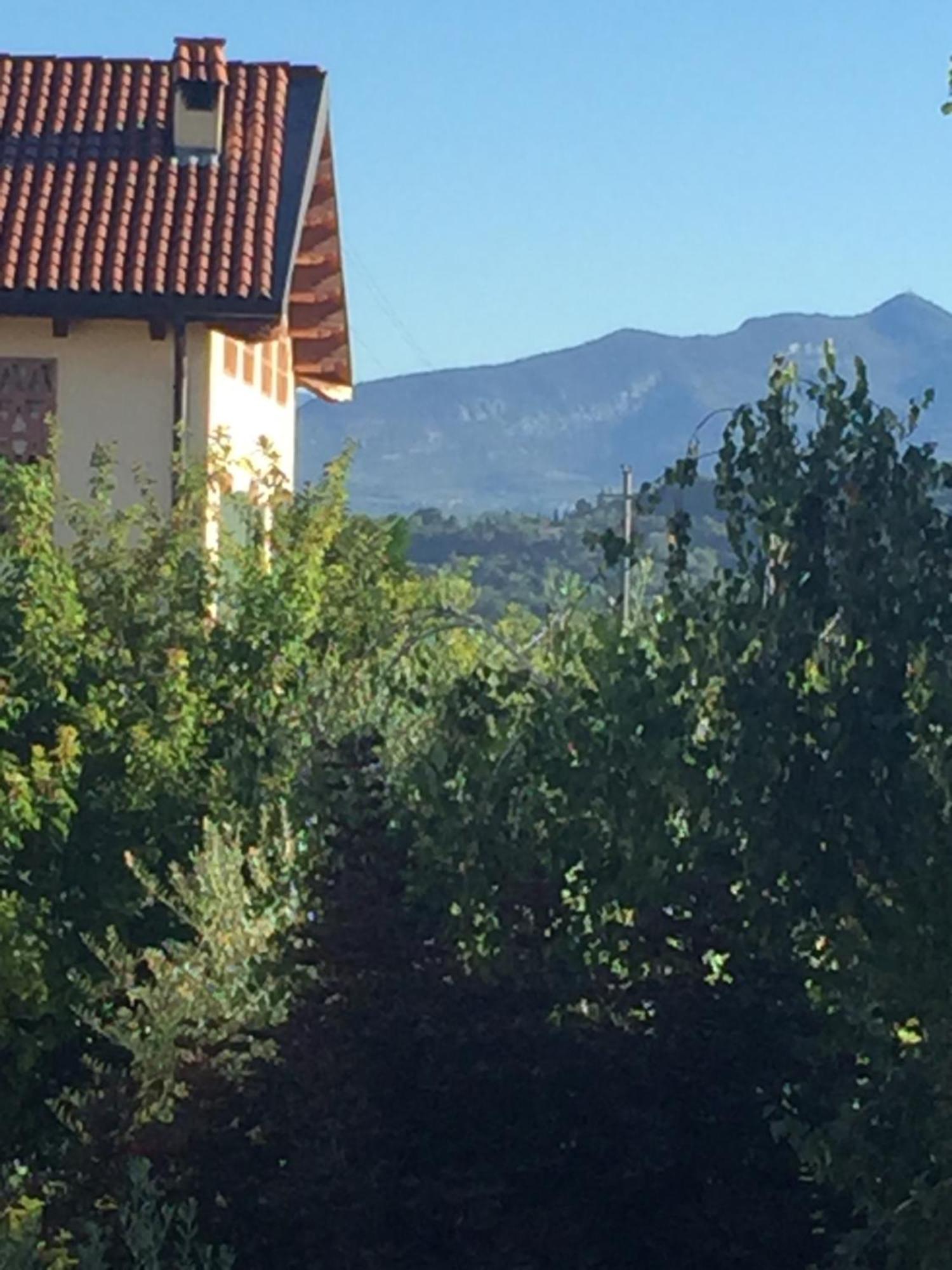 Ca'Bert Villa Dei Glicini Castelnuovo del Garda Quarto foto