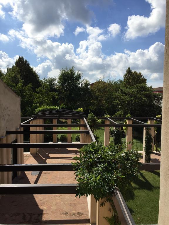 Ca'Bert Villa Dei Glicini Castelnuovo del Garda Exterior foto