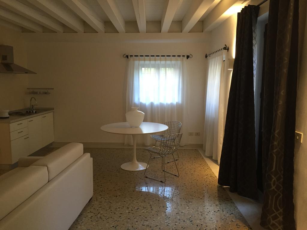 Ca'Bert Villa Dei Glicini Castelnuovo del Garda Exterior foto