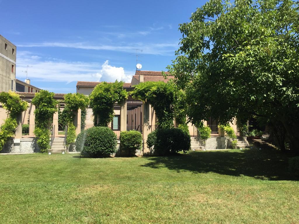 Ca'Bert Villa Dei Glicini Castelnuovo del Garda Exterior foto
