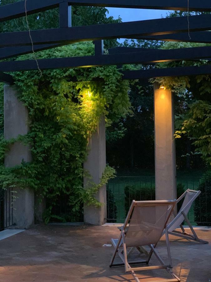 Ca'Bert Villa Dei Glicini Castelnuovo del Garda Exterior foto