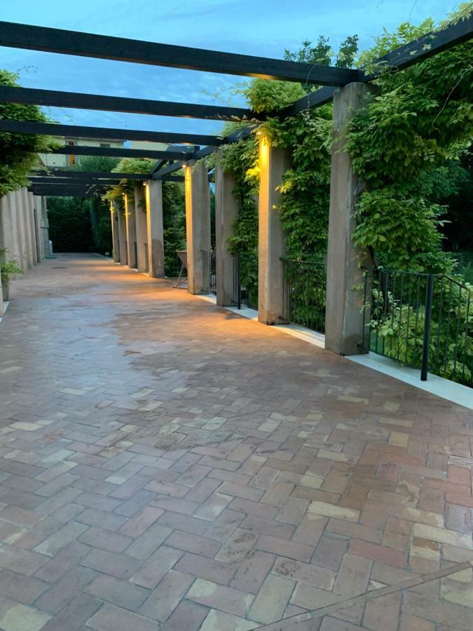 Ca'Bert Villa Dei Glicini Castelnuovo del Garda Exterior foto
