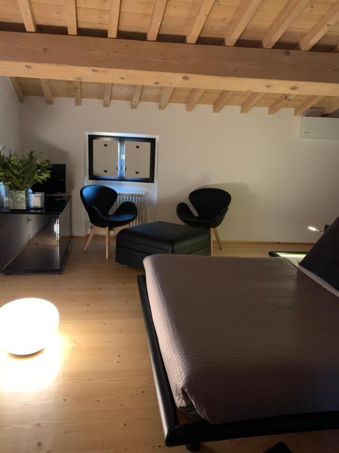 Ca'Bert Villa Dei Glicini Castelnuovo del Garda Exterior foto